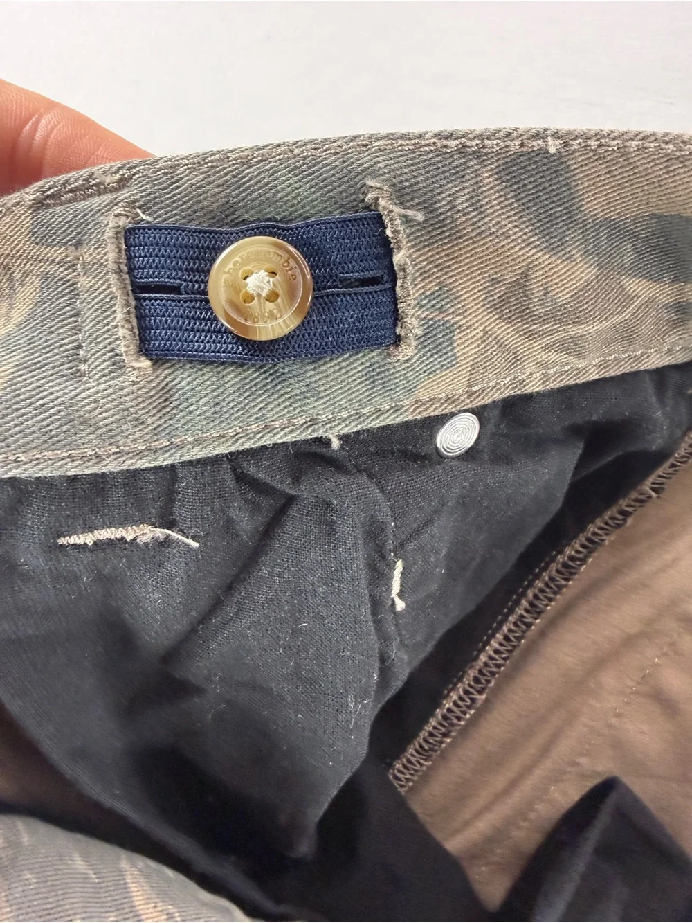 Abercrombie Camouflage Carpenter Pants | kids 15/16 | women 2 | Butter Soft